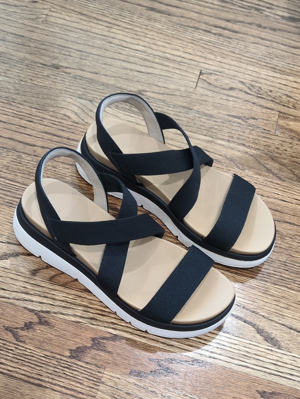 NEW Kelly & Katie Pem Wedge Sandal 8M